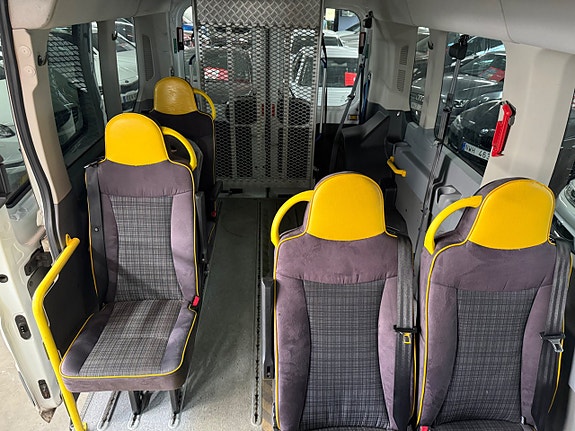 Ford Transit 11 of 16