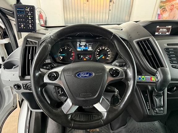 Ford Transit 12 of 16