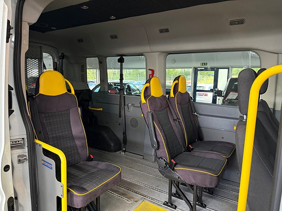 Ford Transit 10 of 16