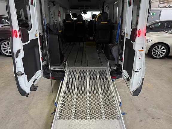 Ford Transit 7 of 16