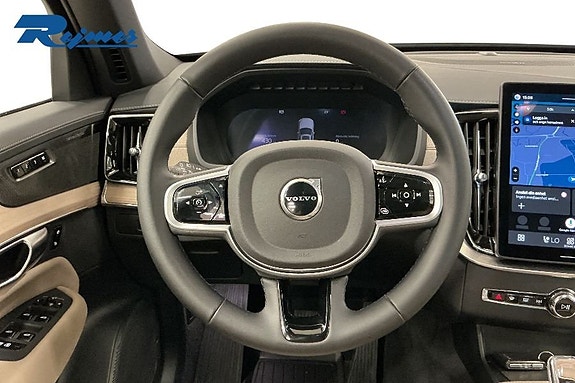 Volvo XC90 9 of 20