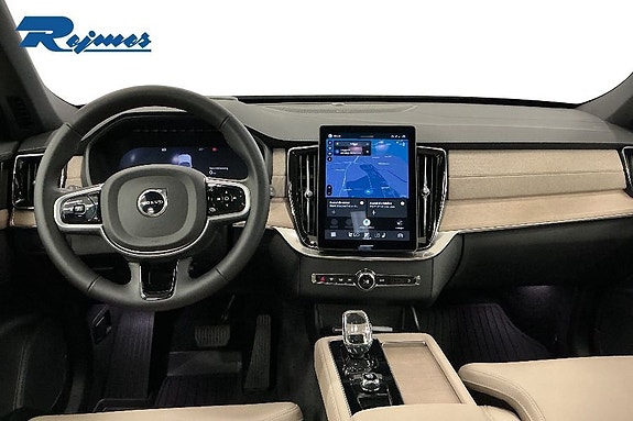 Volvo XC90 8 of 20