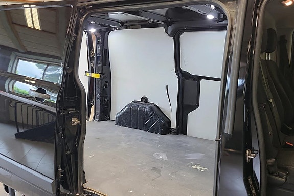 Ford Transit Custom 7 of 8