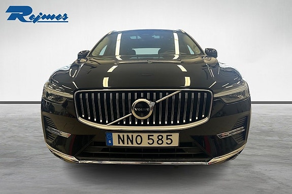 Volvo XC60 3 of 5