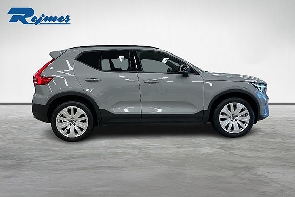 Volvo EX40 16 of 18