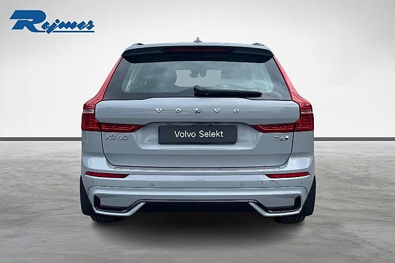 Volvo XC60 4 of 27