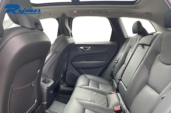 Volvo XC60 18 of 27