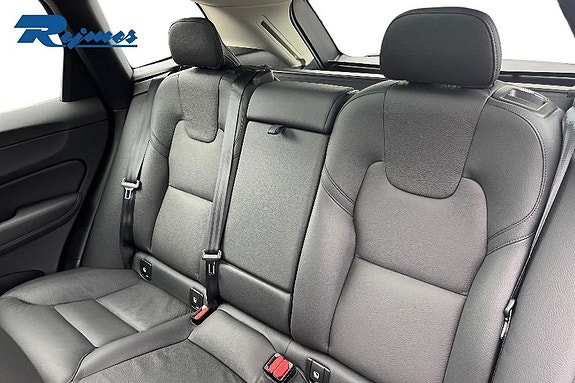 Volvo XC60 17 of 27