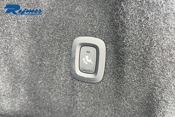 Volvo XC60 22 of 27