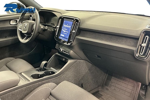 Volvo EX40 6 of 18