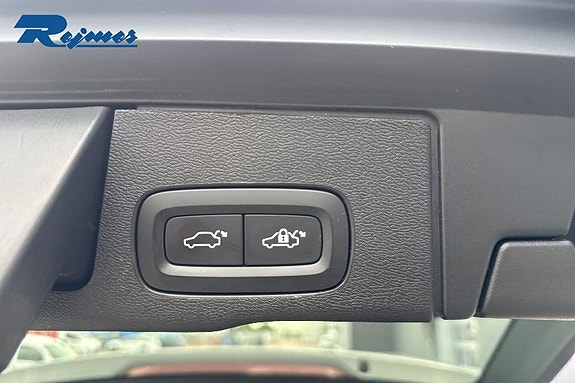 Volvo XC60 14 of 16