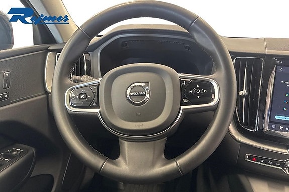 Volvo XC60 5 of 16