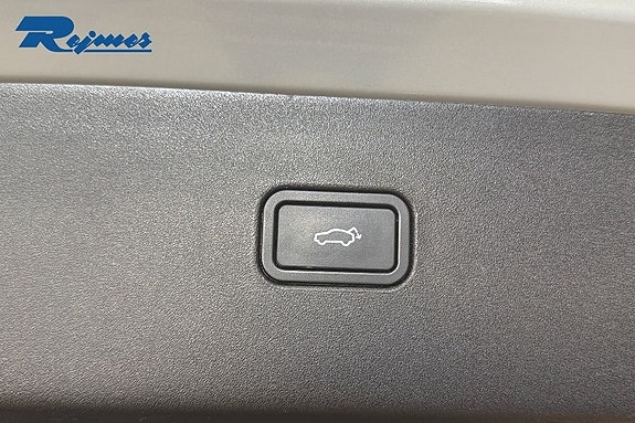 Volvo EX30 17 of 21