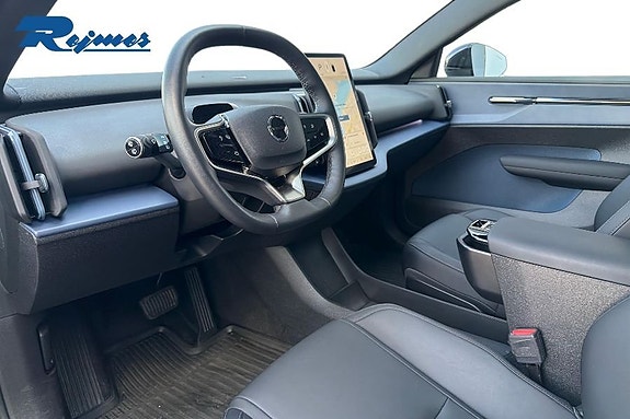 Volvo EX30 6 of 21