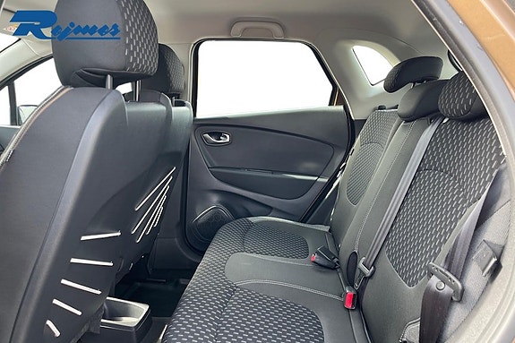 Renault Captur 16 of 21