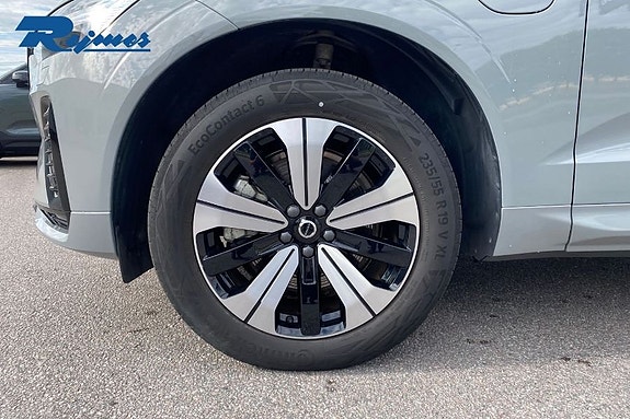 Volvo XC60 17 of 21