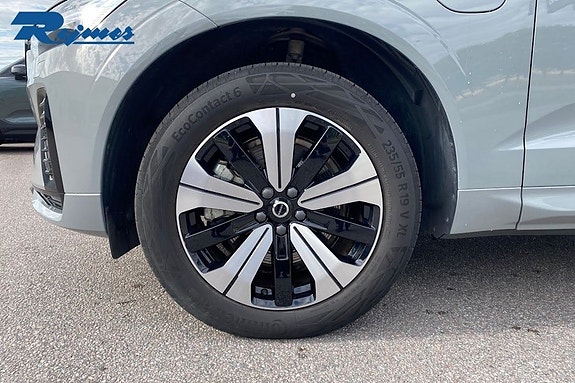 Volvo XC60 17 of 21