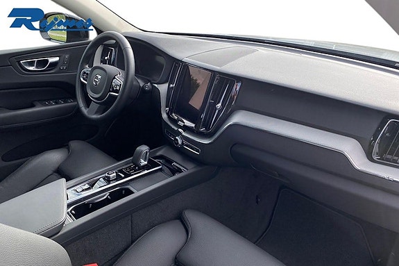 Volvo XC60 11 of 21
