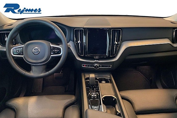 Volvo XC60 10 of 21
