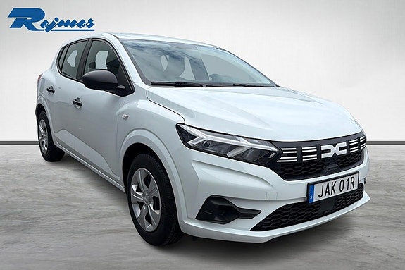 Dacia Sandero 3 of 19