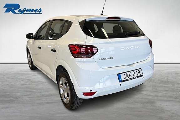 Dacia Sandero 4 of 19