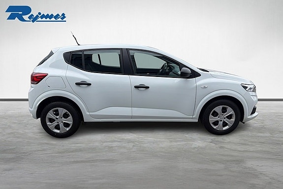 Dacia Sandero 19 of 19