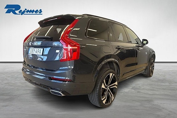 Volvo XC90 5 of 19