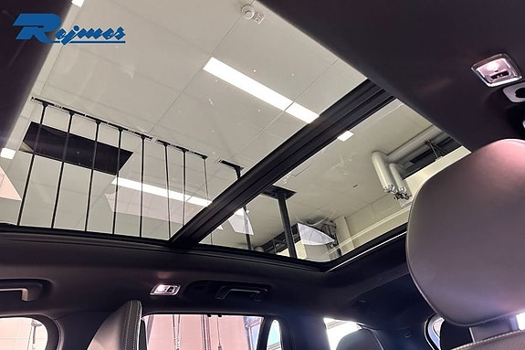 Volvo XC90 15 of 19
