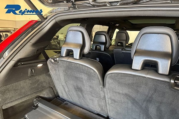 Volvo XC90 13 of 19