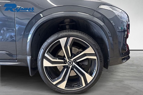 Volvo XC90 7 of 19