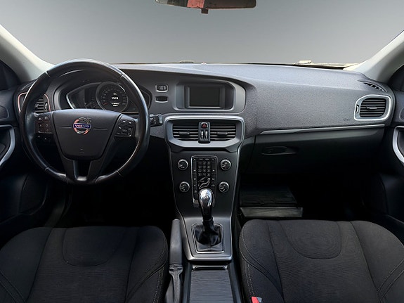 Volvo V40 7 of 11