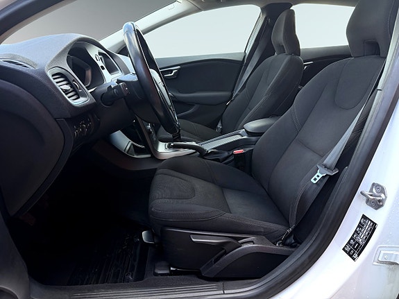 Volvo V40 5 of 5
