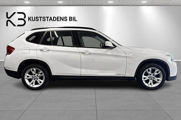 BMW X1 2 of 5
