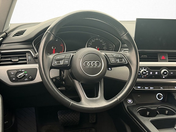 Audi A4 14 of 30