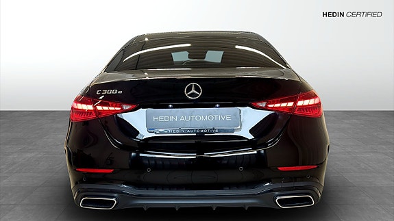 Mercedes-Benz C300 e 7 of 13