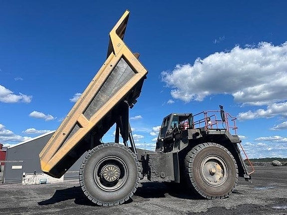 Volvo R100E 15 of 24
