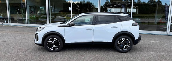 Peugeot 2008 3 of 5