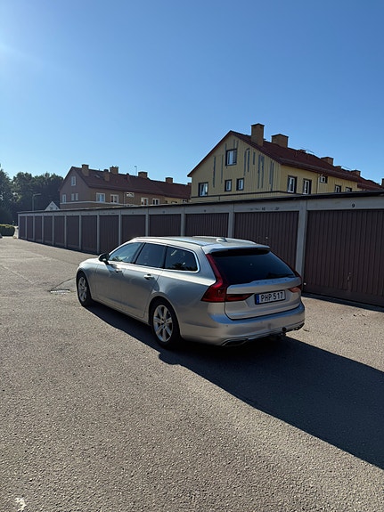 Volvo V90 4 of 5