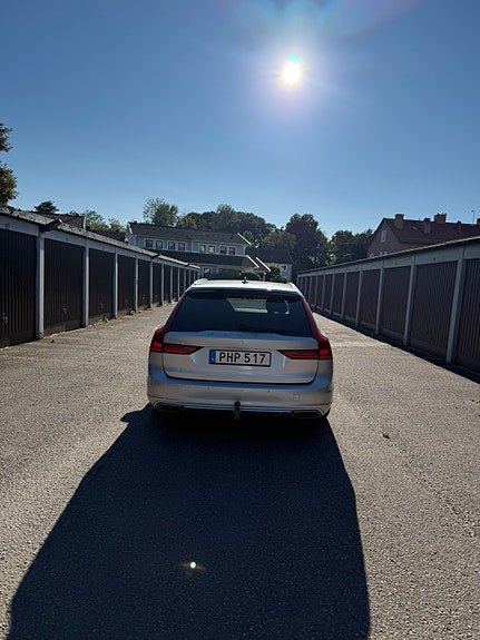 Volvo V90 3 of 5