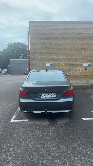 BMW 525d 4 of 6