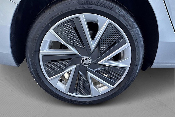 Skoda Superb 8 of 8