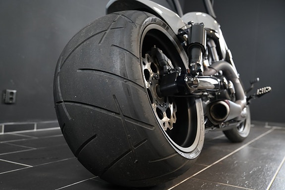 Harley-Davidson VRSCF V-Rod Muscle 360 Bakdäck 7 of 12