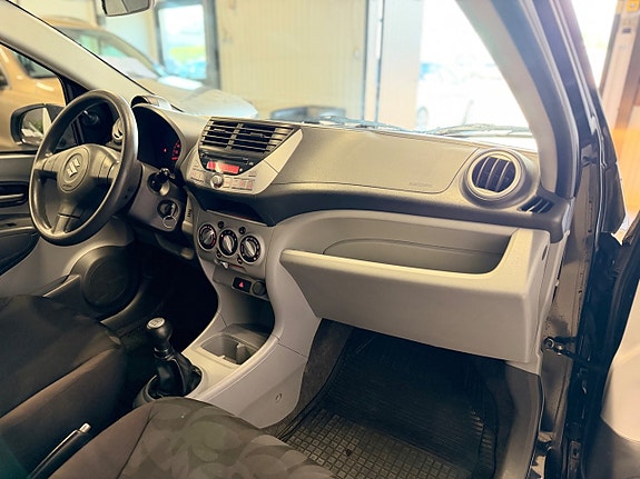 Suzuki Alto 16 of 19