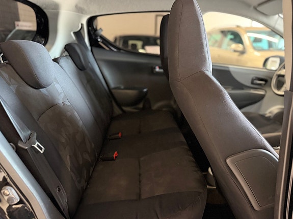 Suzuki Alto 18 of 19