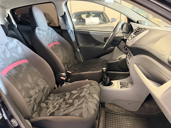 Suzuki Alto 17 of 19