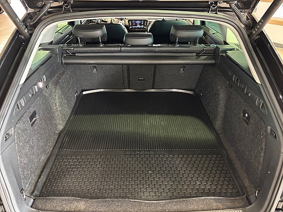 Skoda Superb 8 of 13