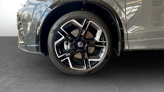 Volkswagen Tiguan 6 of 17