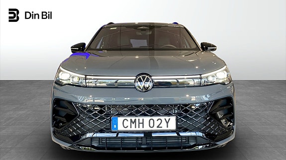 Volkswagen Tiguan 4 of 17