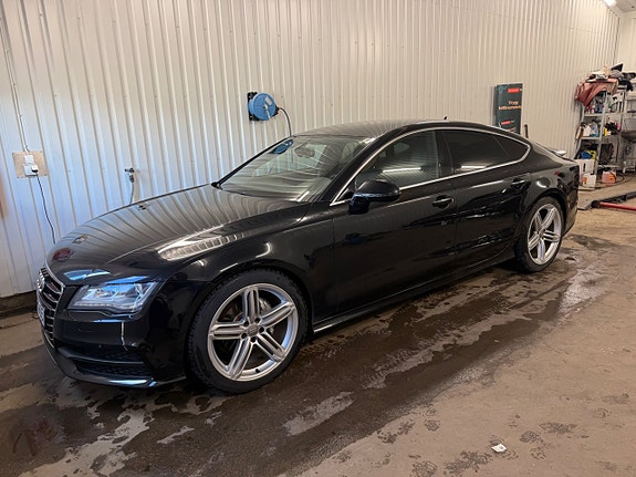 Audi A7 2 of 8