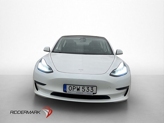 Tesla Model 3 3 of 5